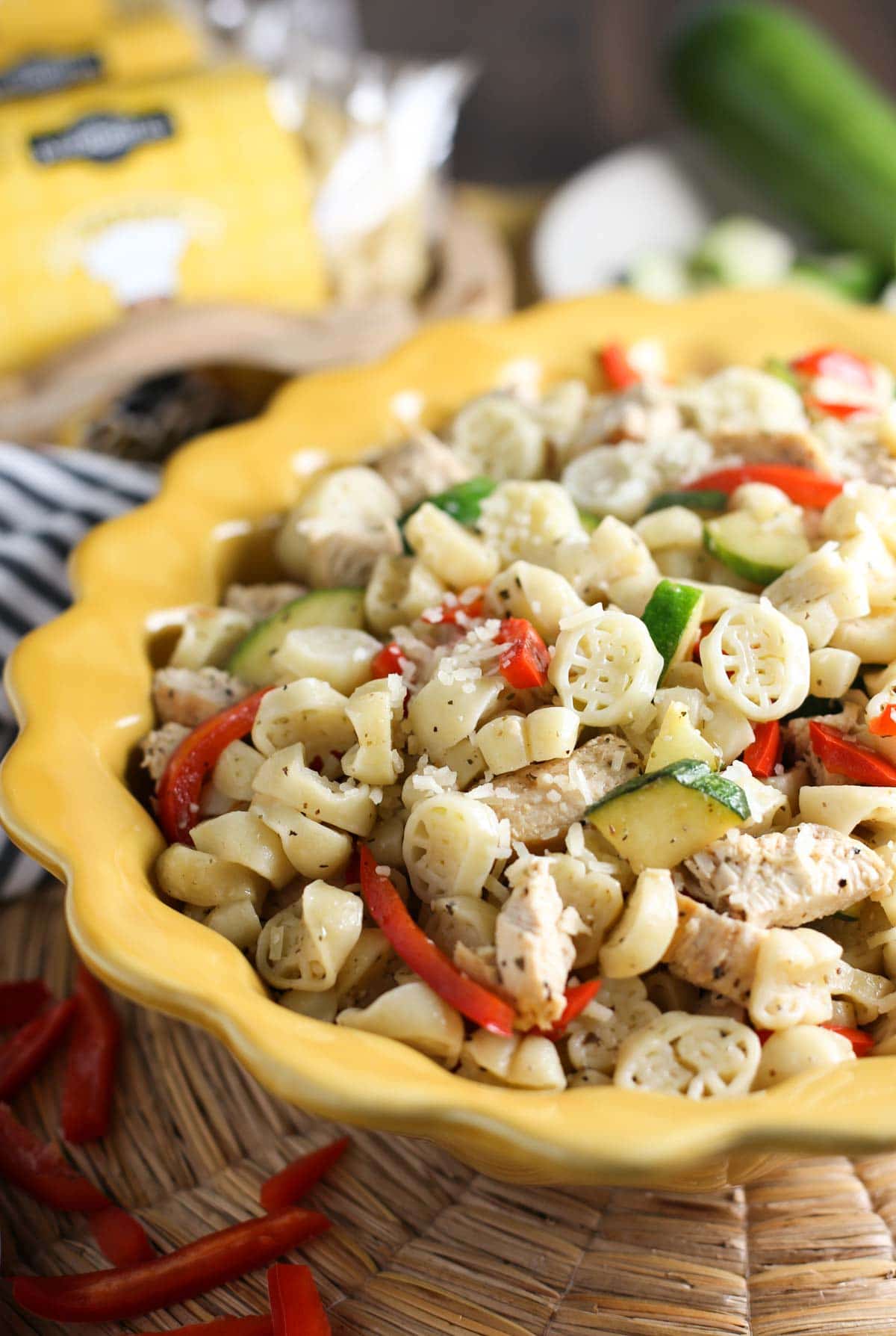 Boston Bruins Pasta's Pasta Primavera with Chicken | Light and delicious recipe your family will love! | Go Bruins! | WorldofPastabilities.com 