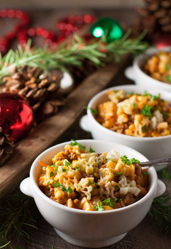 Cheesy Beef and Noodle Casserole | WorldofPastabilities.com