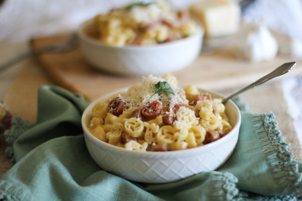 Light Fettuccine Alfredo | WorldofPastabilities.com