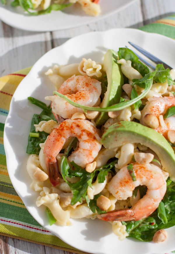 Shrimp Avocado and Spinach Pasta with Mango Vinaigrette | WorldofPastabilities.com