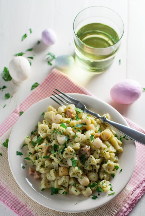 Simple Pesto White Wine Sauce | WorldofPastabilities.com