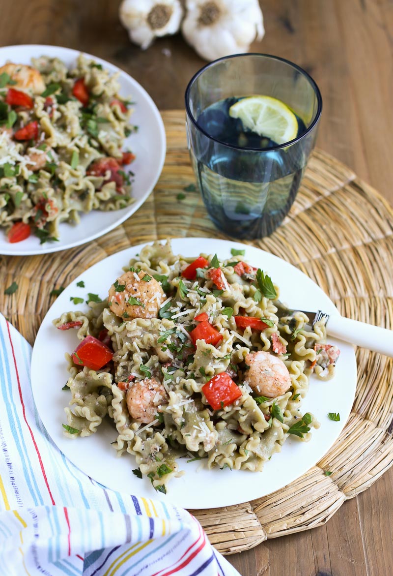 Spinach Basil Garlic Pasta with Light Creamy Seafood