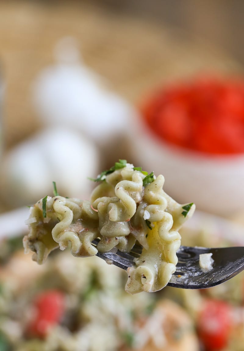 Spinach Basil Garlic Pasta with Light Creamy Seafood